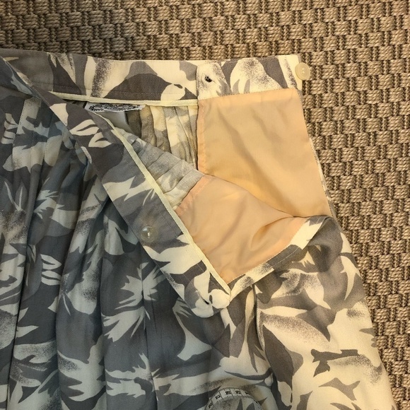 VINTAGE THE VILLAGER Maxi Skirt Women's Size 10 Beige Gray Floral Print - Picture 4 of 7